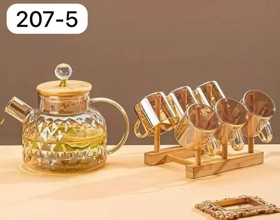 براد بايركس مع 6 كباية