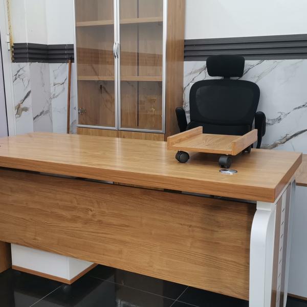 مكتب ١٦٠ + جناح