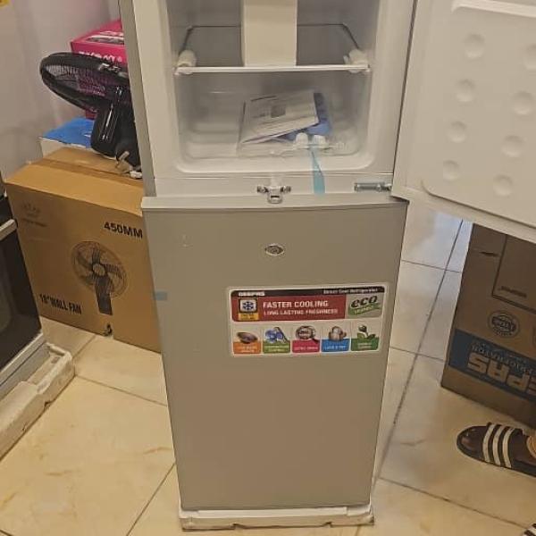 تلاجه جيباس