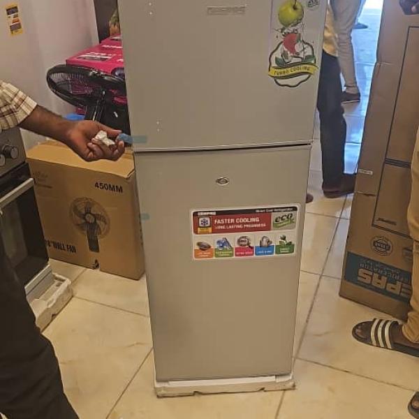 تلاجه جيباس