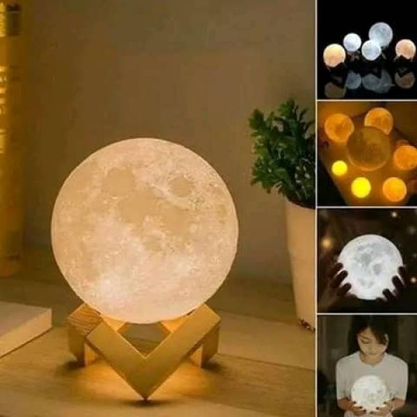 سهر القمر المضيء