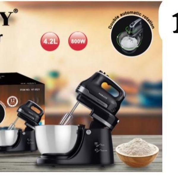 مضرب كريمة وبيض