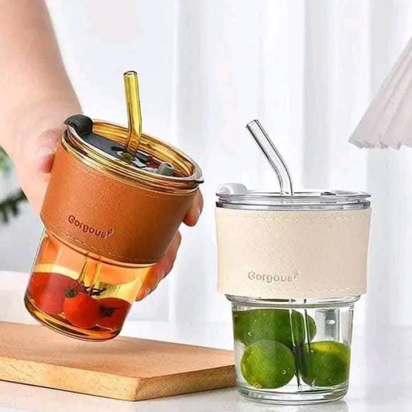 كوب زجاجي عسلي